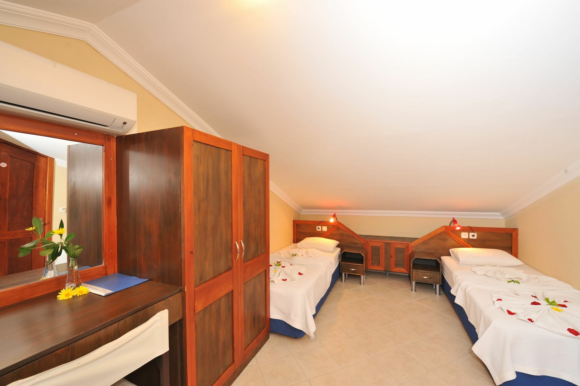 Grenadine Lodge Dalyan Bagian luar foto
